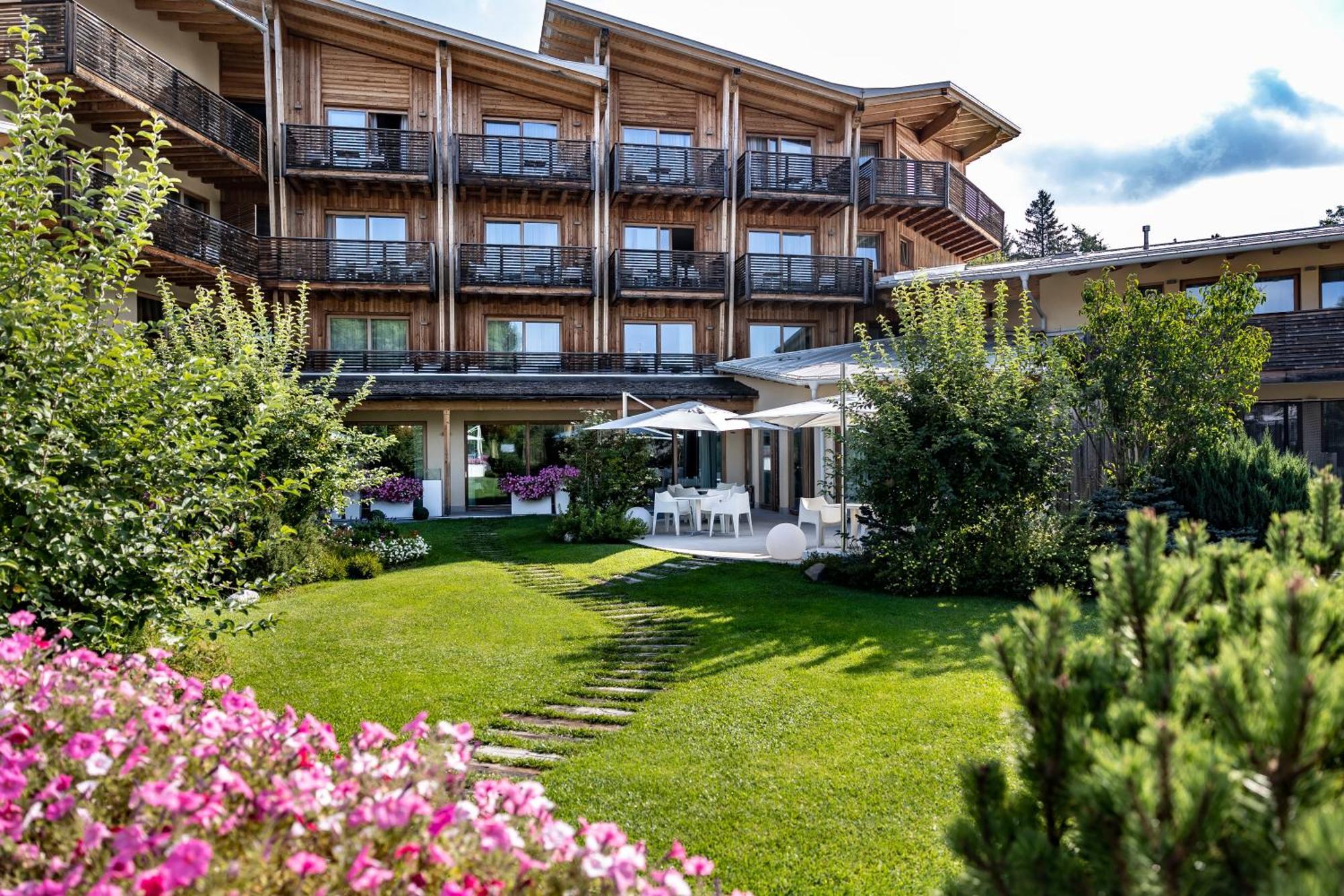 Blu Hotel Natura & Spa - Adults Only Folgaria Exterior foto